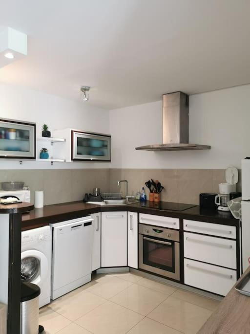 Appartement La Tranquillite, 2Mn A Pieds Mer Fréjus Exteriér fotografie